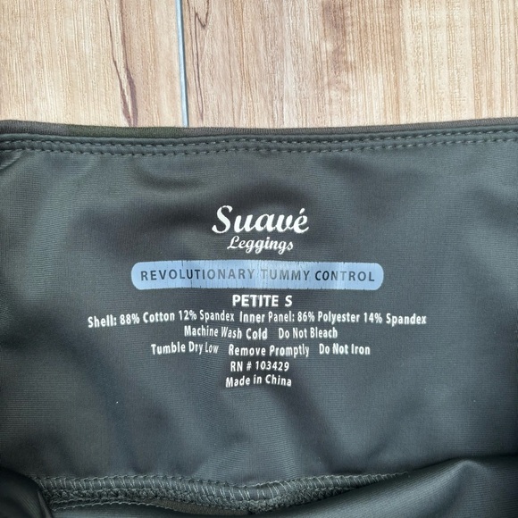 Suave Tummy Control Camo Leggings Size Petite Small - Picture 6 of 6
